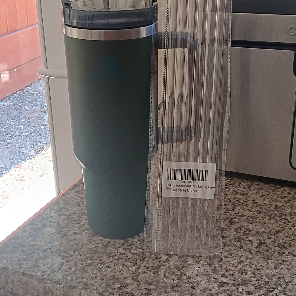 Stanley Stainless Steel 40Oz size Forest Green/Spirulina Color Travel Mug